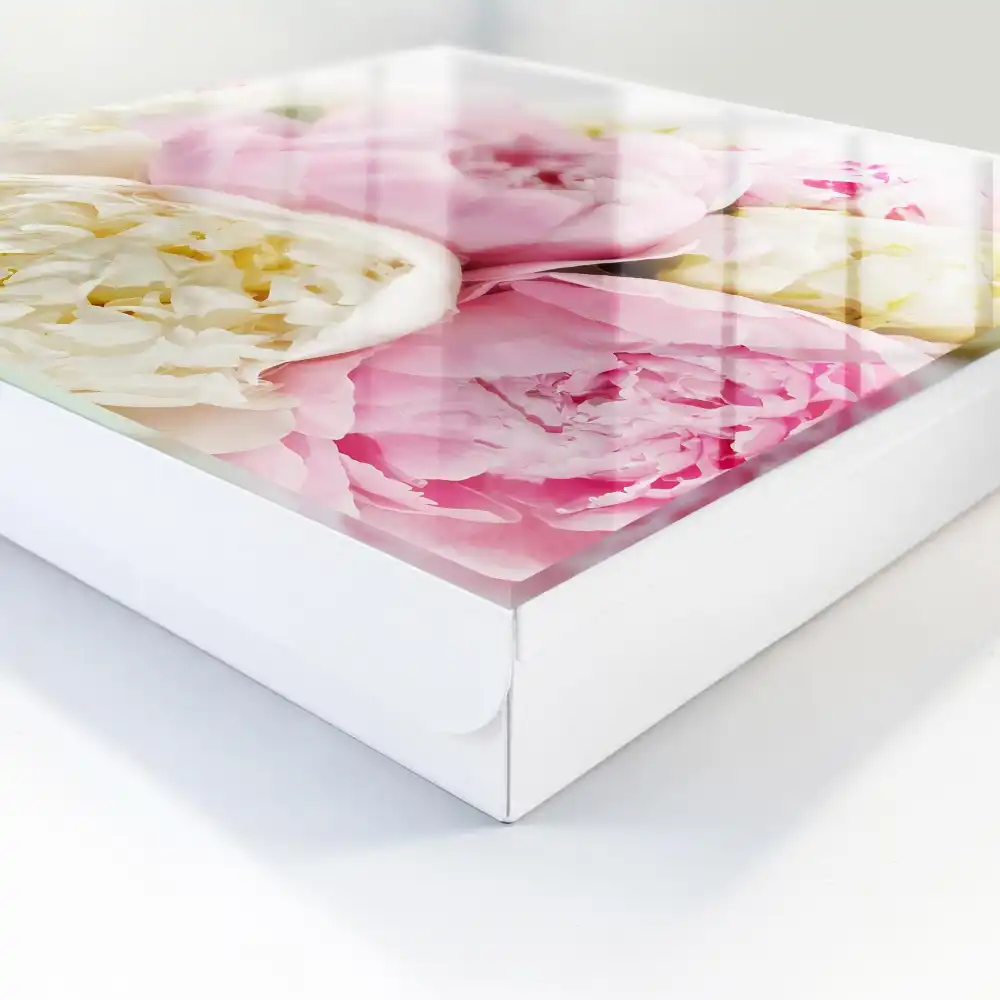 Szafeczka na klucze delikatne peonie w pastelowych odcieniach