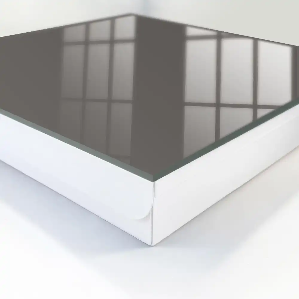 Szafka na klucze minimalistyczne jednolite tło ciemny szary