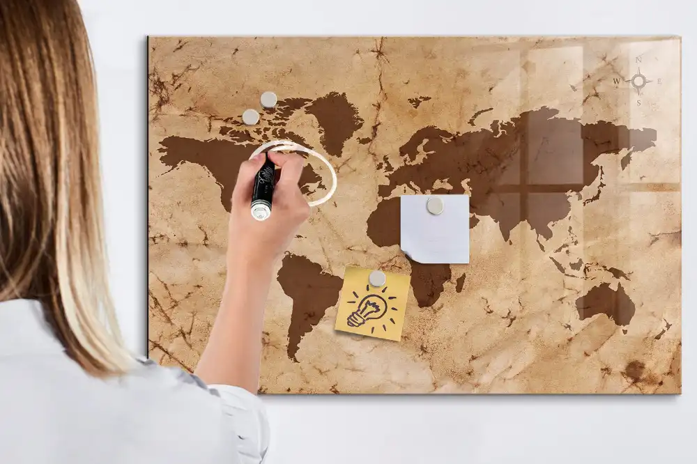 Tablica magnetyczna z pisakiem historyczna mapa świata