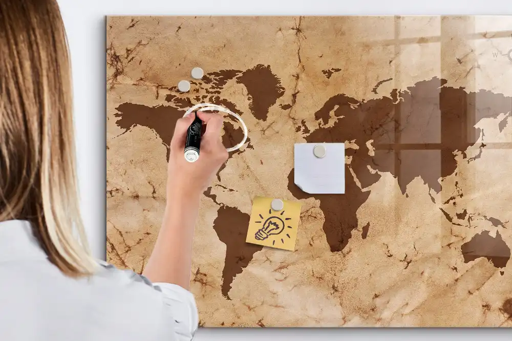 Tablica magnetyczna z pisakiem historyczna mapa świata