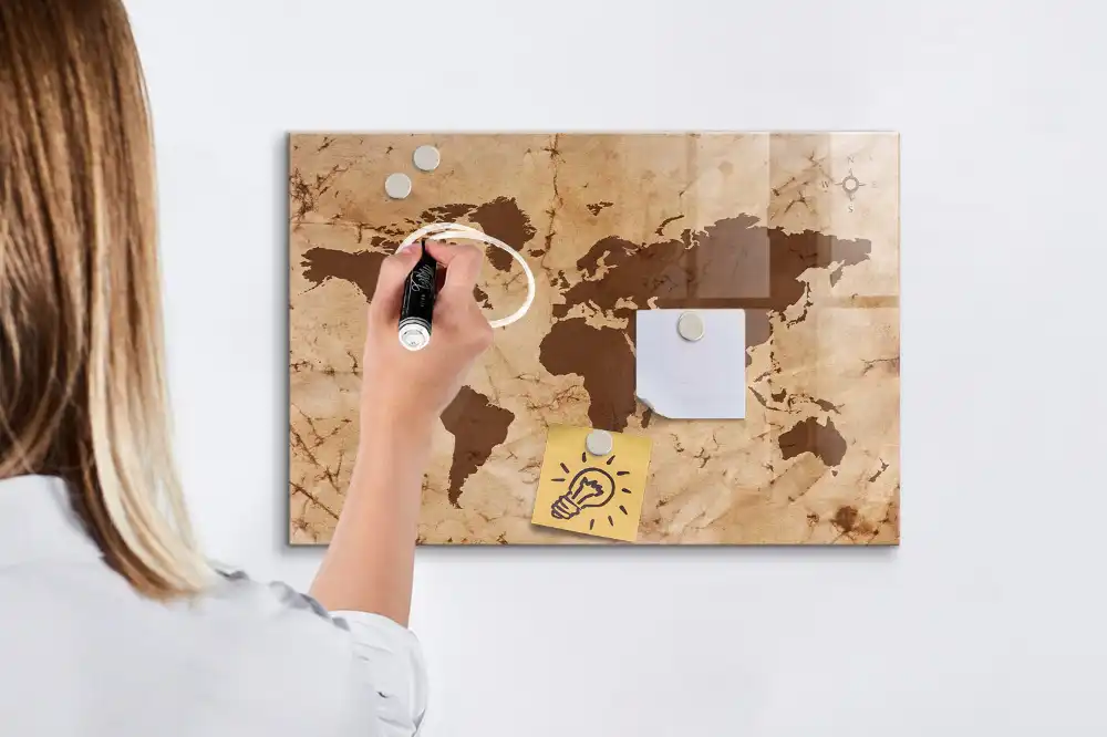 Tablica magnetyczna z pisakiem historyczna mapa świata