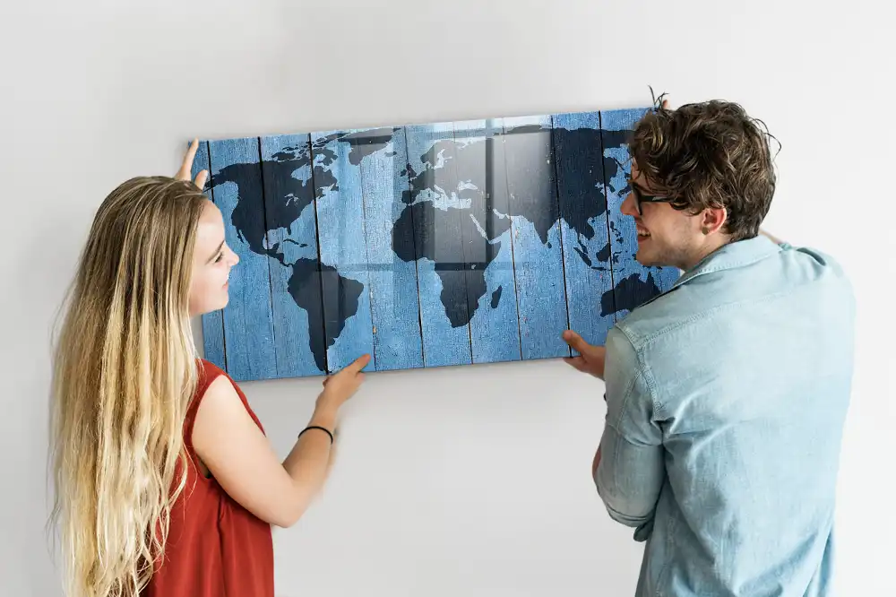 Tablica magnetyczna z pisakiem mapa świata na drewnie