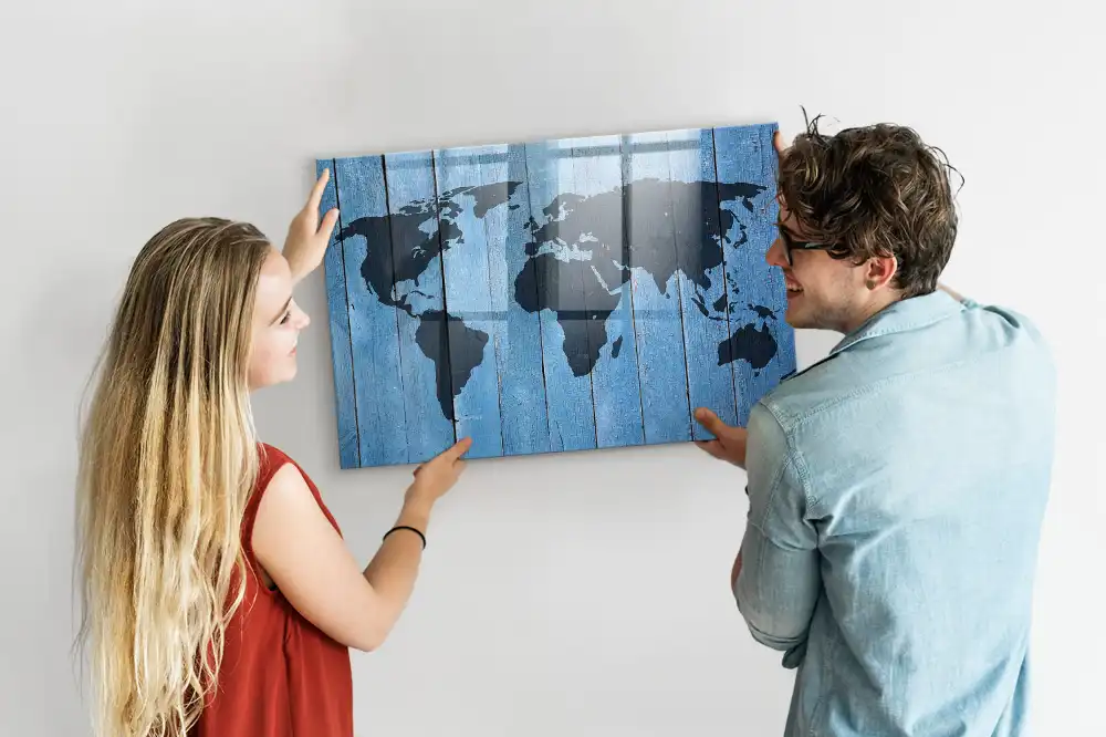 Tablica magnetyczna z pisakiem mapa świata na drewnie