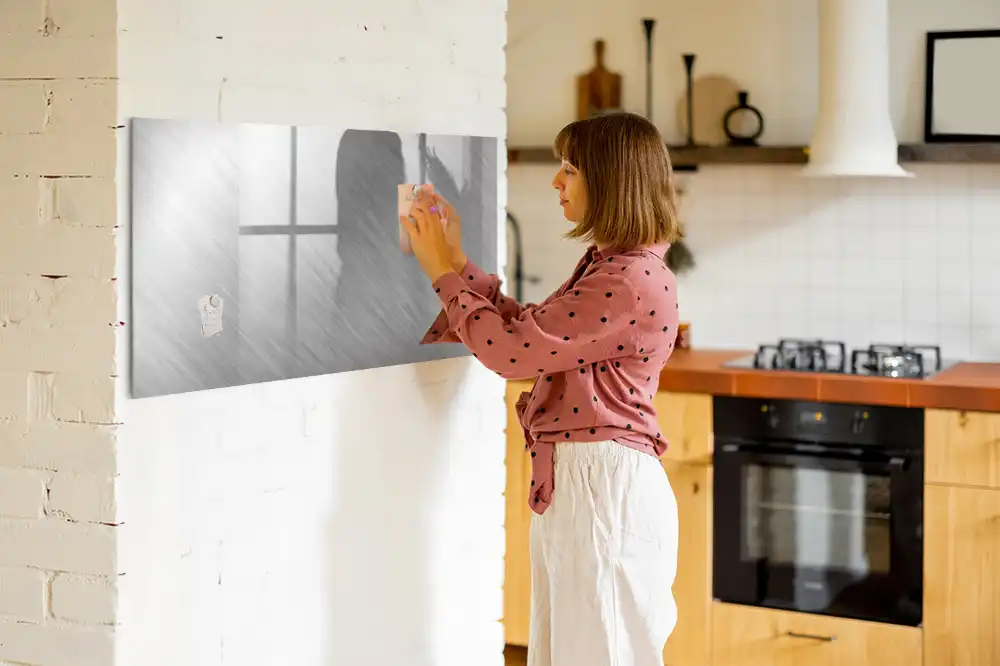 Tablica suchościeralna magnetyczna metalowa ściana