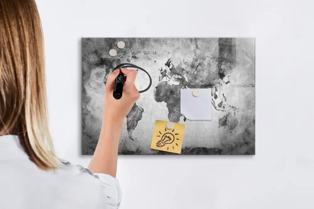 Tablica suchościeralna magnetyczna siatka geograficzna świata