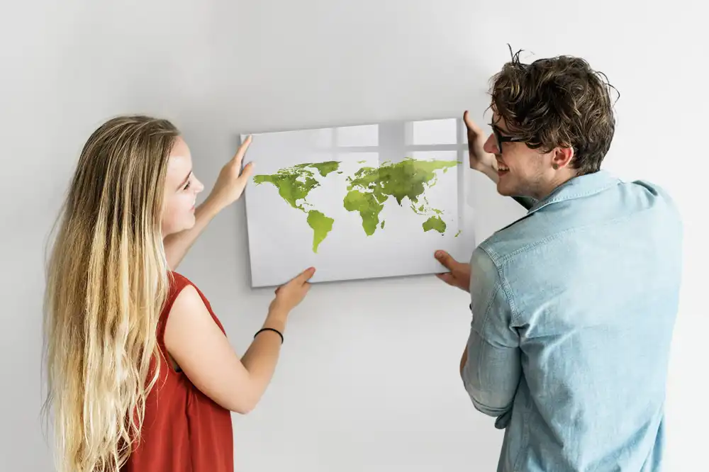 Tablica magnetyczna z pisakiem rozmyta mapa świata akwarelą