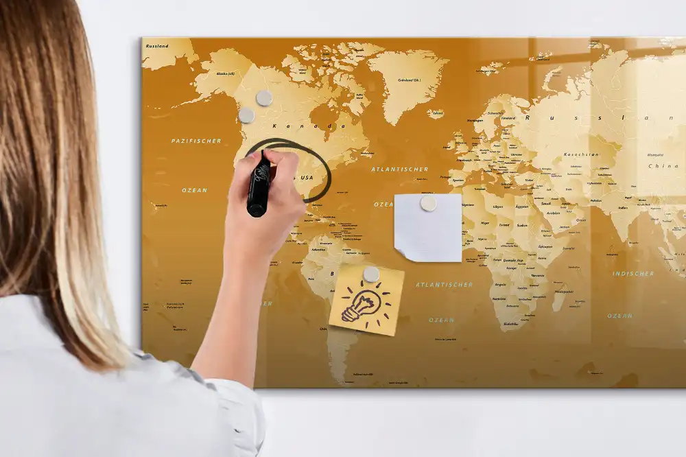 Tablica magnetyczna z pisakiem współczesna mapa świata