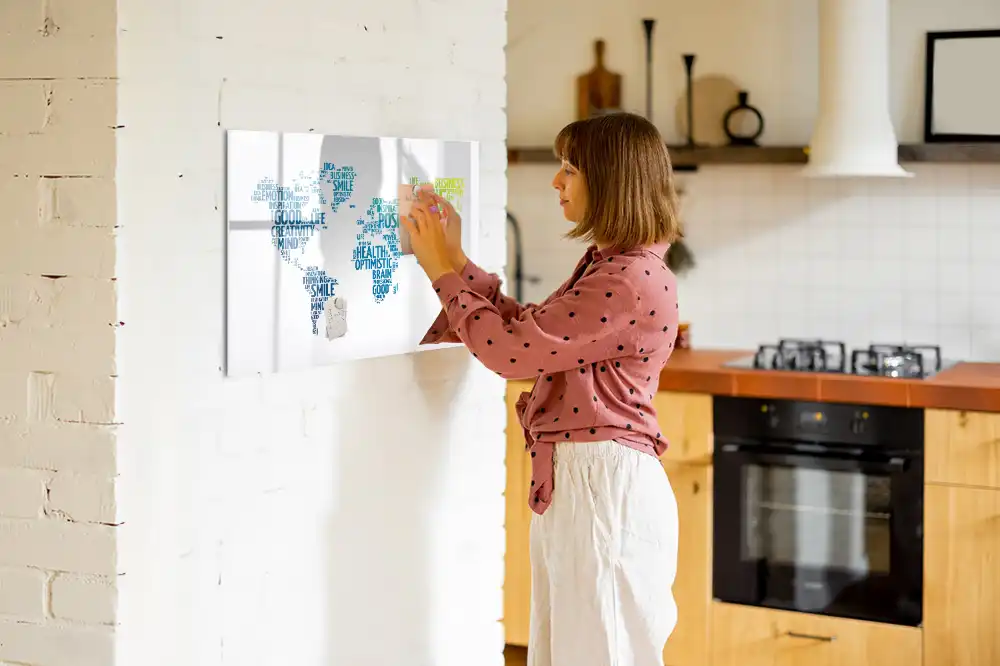 Tablica magnetyczna z pisakiem mapa pełna miłych słów
