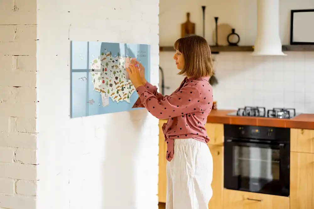 Tablica suchościeralna magnetyczna mapa polski ze zwierzętami