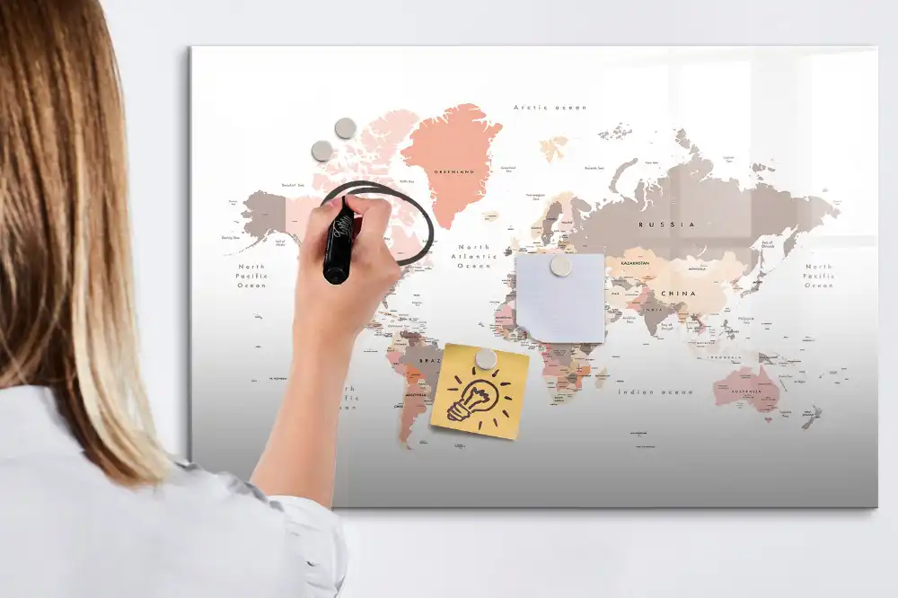 Tablica magnetyczna z pisakiem ścienna mapa świata