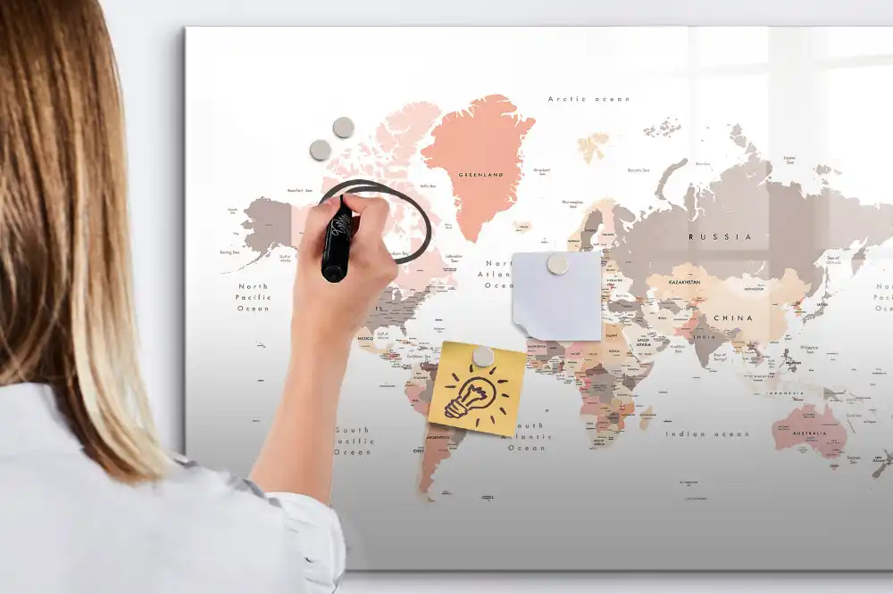 Tablica magnetyczna z pisakiem ścienna mapa świata