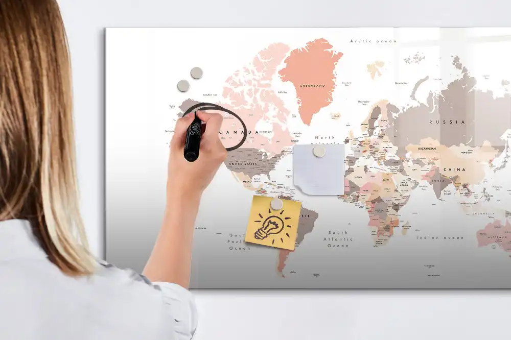 Tablica magnetyczna z pisakiem ścienna mapa świata