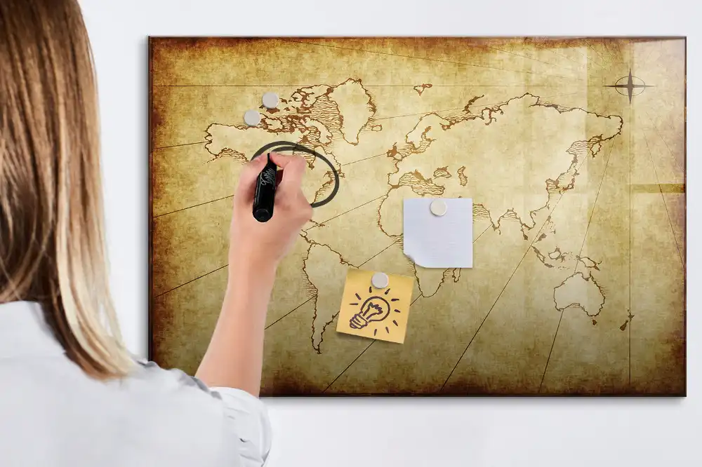 Tablica magnetyczna z pisakiem postarzana mapa świata