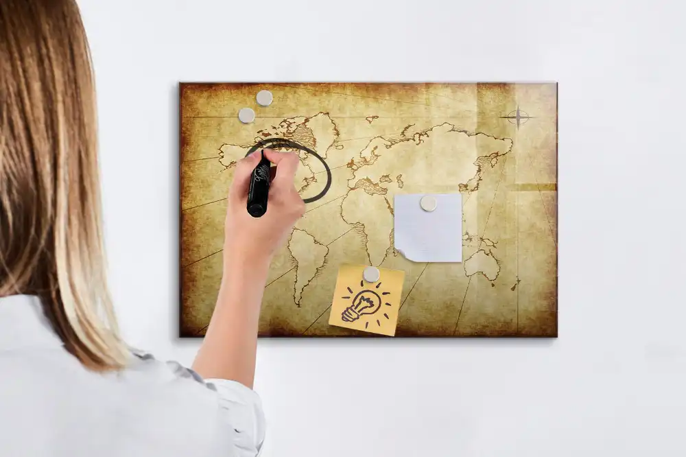 Tablica magnetyczna z pisakiem postarzana mapa świata