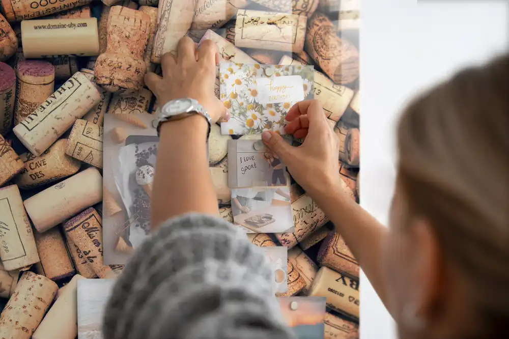 Tablica magnetyczna korki butelek wina