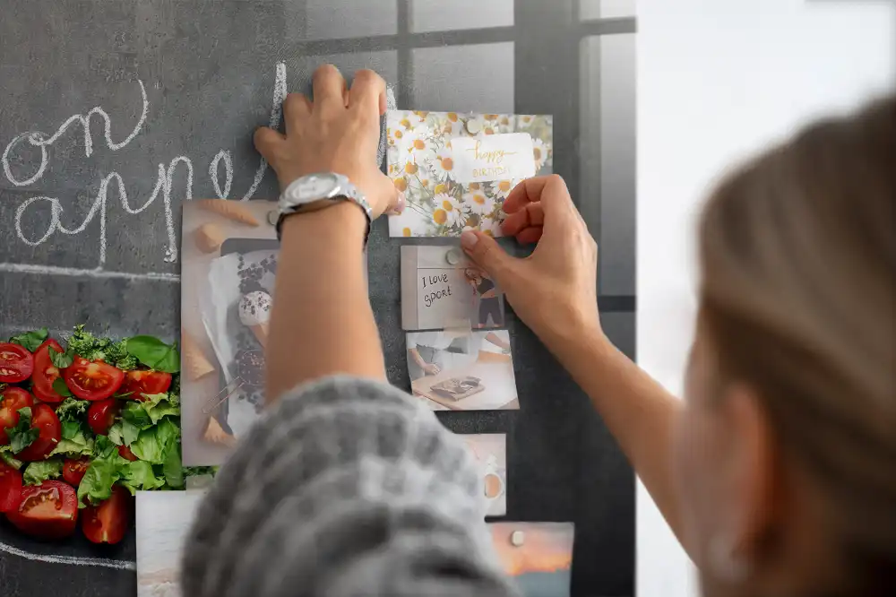 Tablica magnetyczna na ścianę napis bon appetit