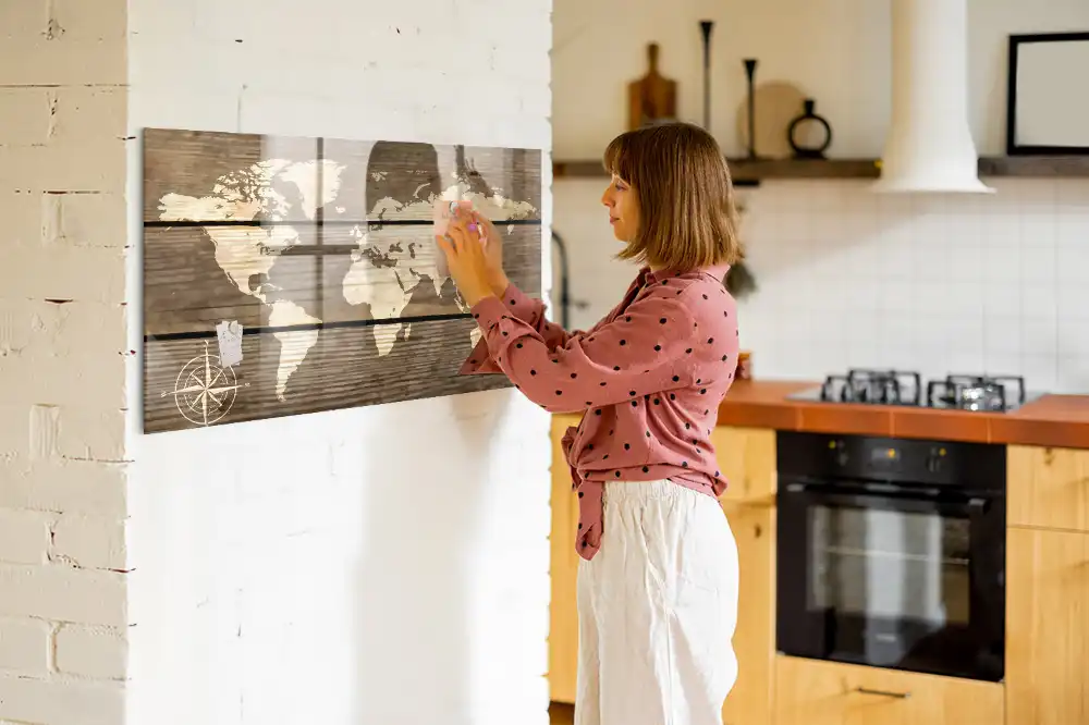 Tablica magnetyczna drewniana mapa świata