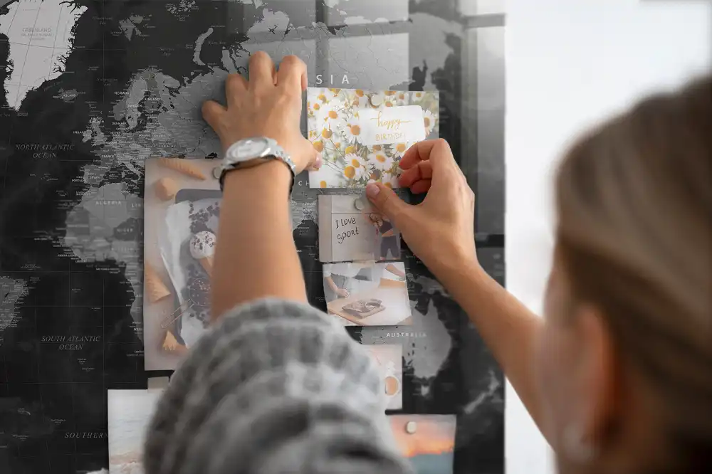 Tablica magnetyczna na ścianę mroczna mapa świata