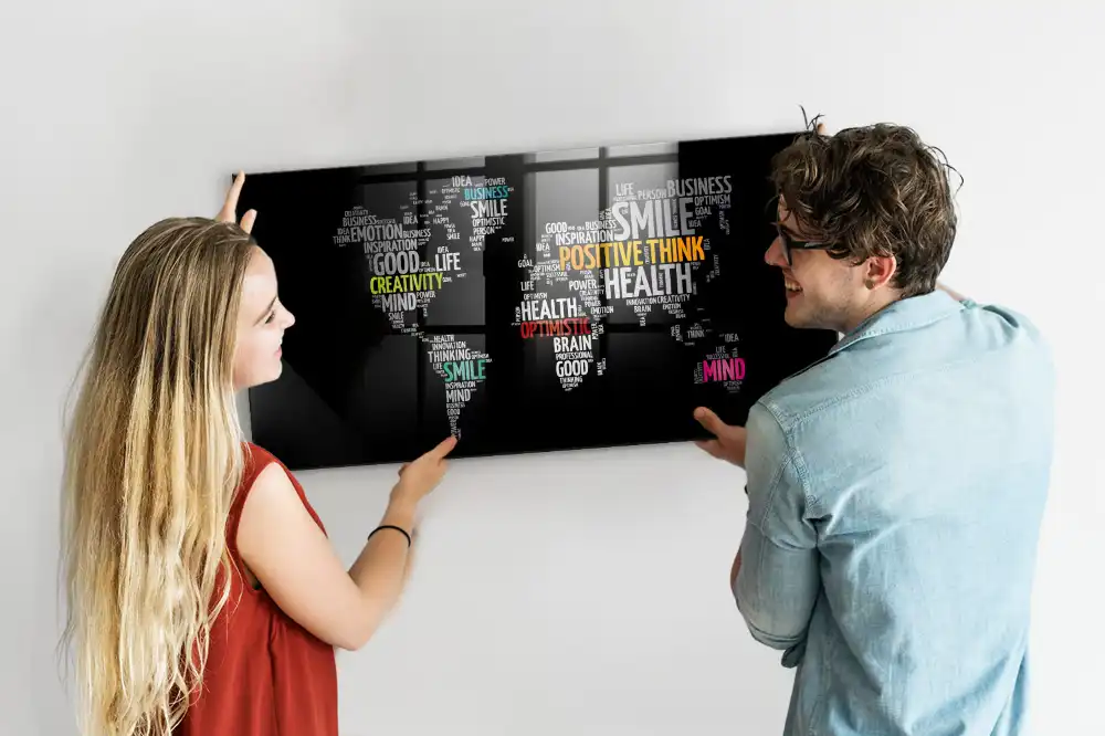 Tablica na magnesy kolorowa mapa świata